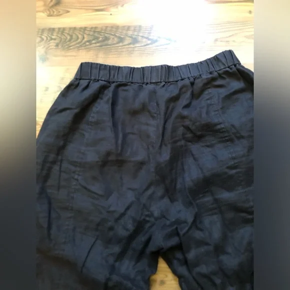 Eileen Fisher Black Crop Lantern Pants - Picture 2 of 5